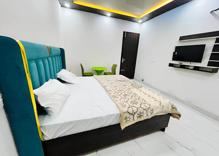 Punjab Zirakpur Room