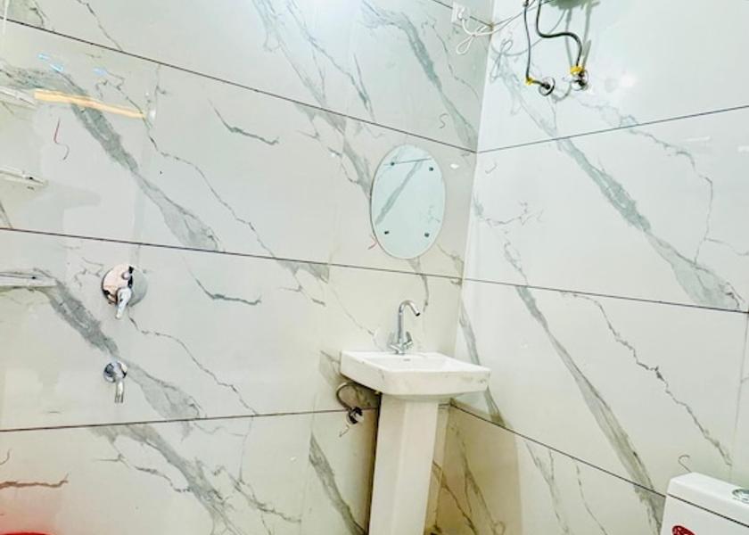 Punjab Zirakpur Bathroom
