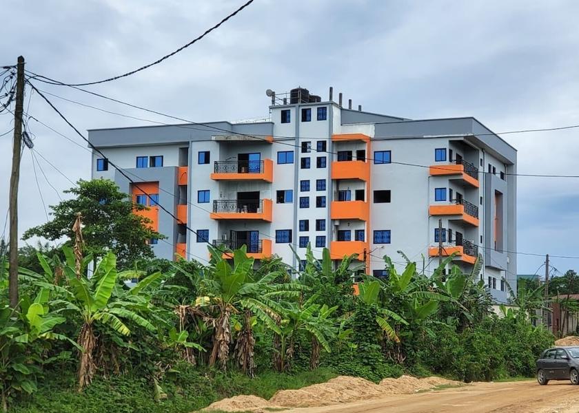 Littoral Douala Front of property