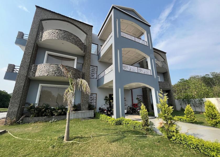Uttarakhand Ramnagar Front of property