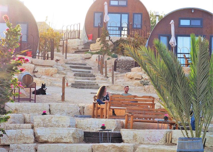 Southern Ramat Negev Exterior