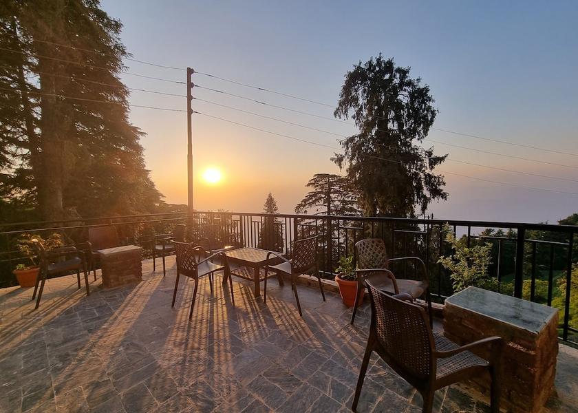 Himachal Pradesh Dalhousie Terrace/patio