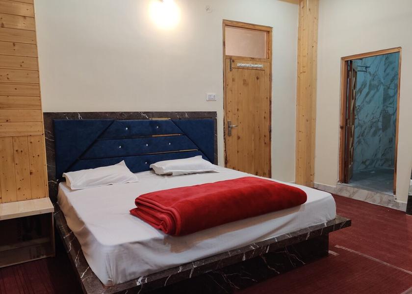 Himachal Pradesh Kasol Room