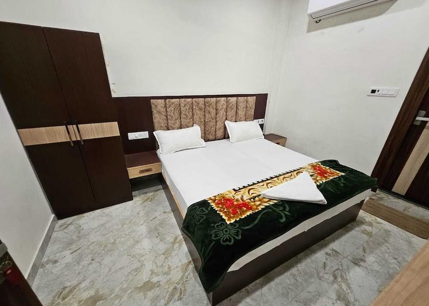Uttar Pradesh Varanasi Room