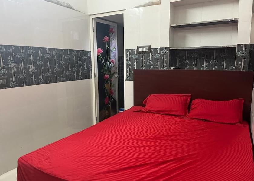 Pondicherry Thirunallar Room