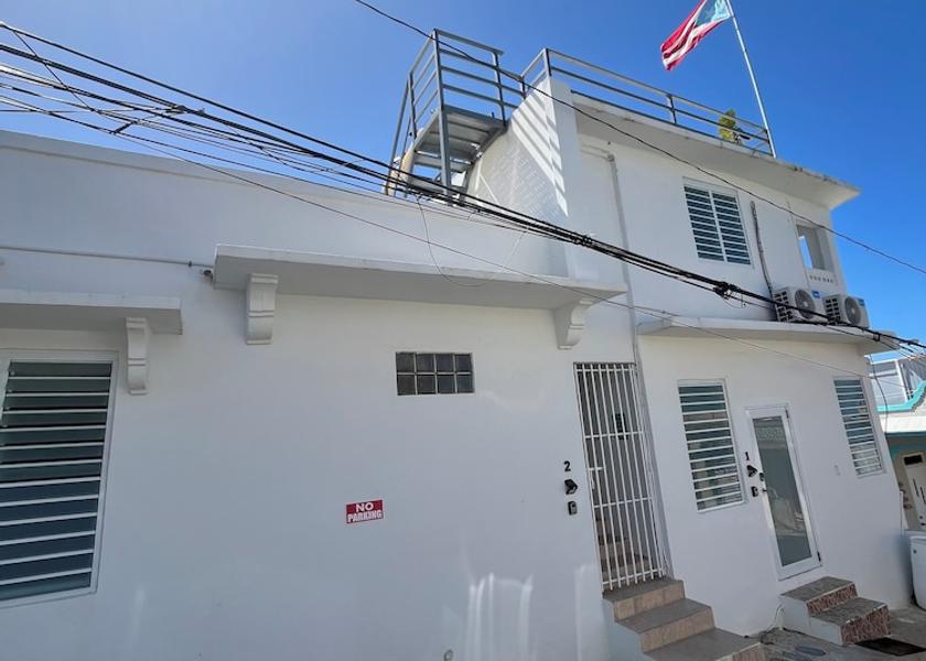  Isabela Front of property