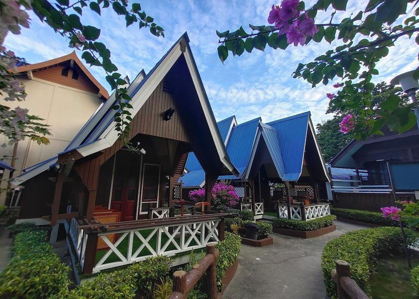 Terengganu Pulau Perhentian Besar Garden view