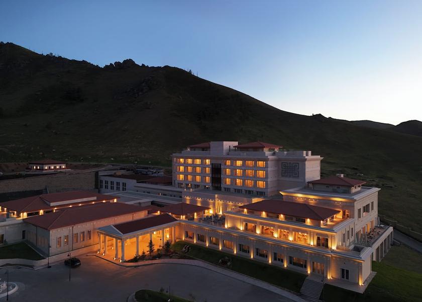  Ulaanbaatar Exterior