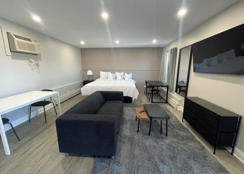 Illinois Worth Room