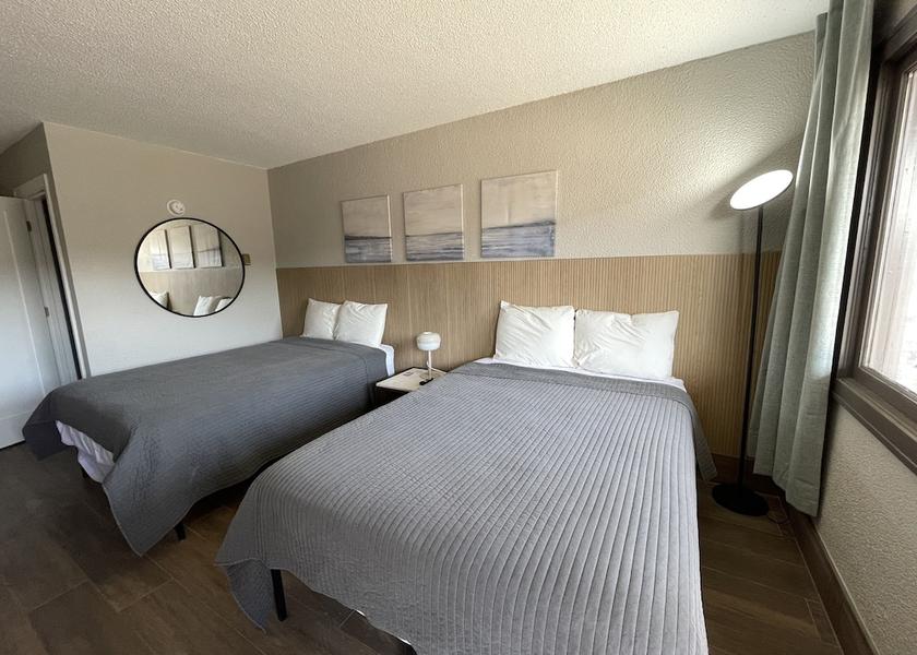 Illinois Worth Room