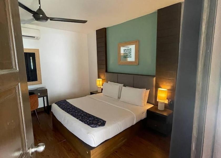 Terengganu Pulau Perhentian Besar Room