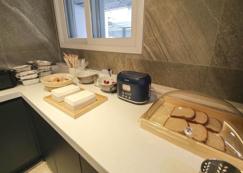 Gwangju Breakfast area