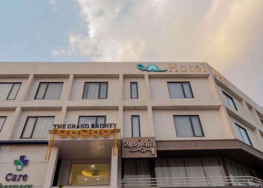 Gujarat Ankleshwar Front of property
