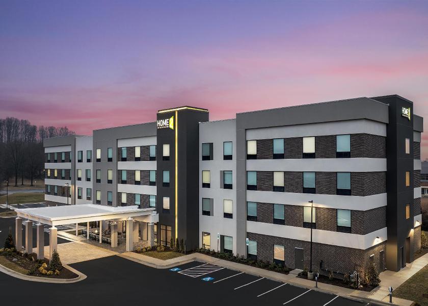 Virginia Ashburn Exterior view