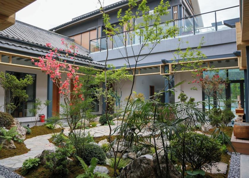 Sichuan Mianyang Courtyard
