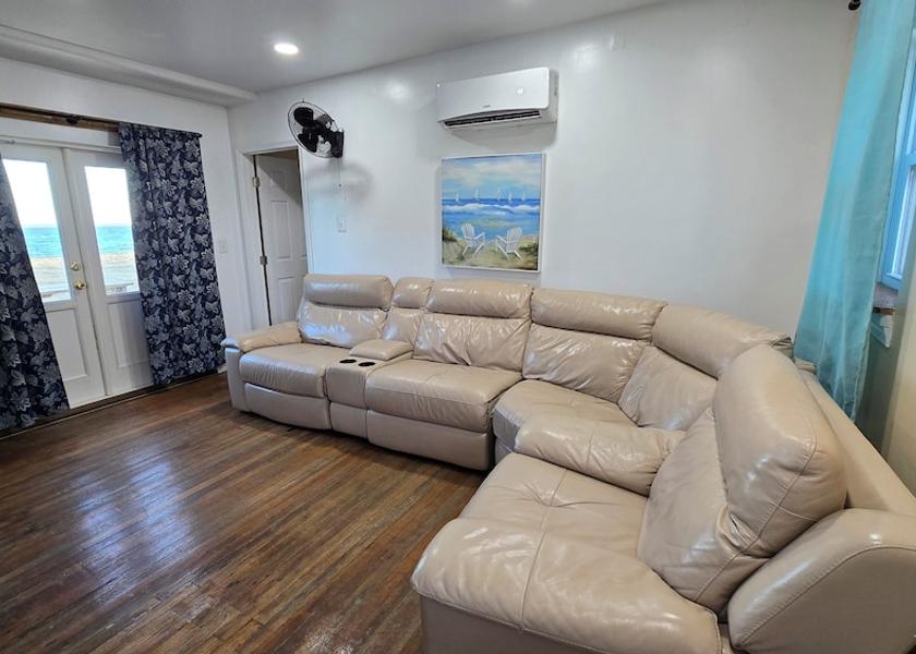Maryland Piney Point Living area