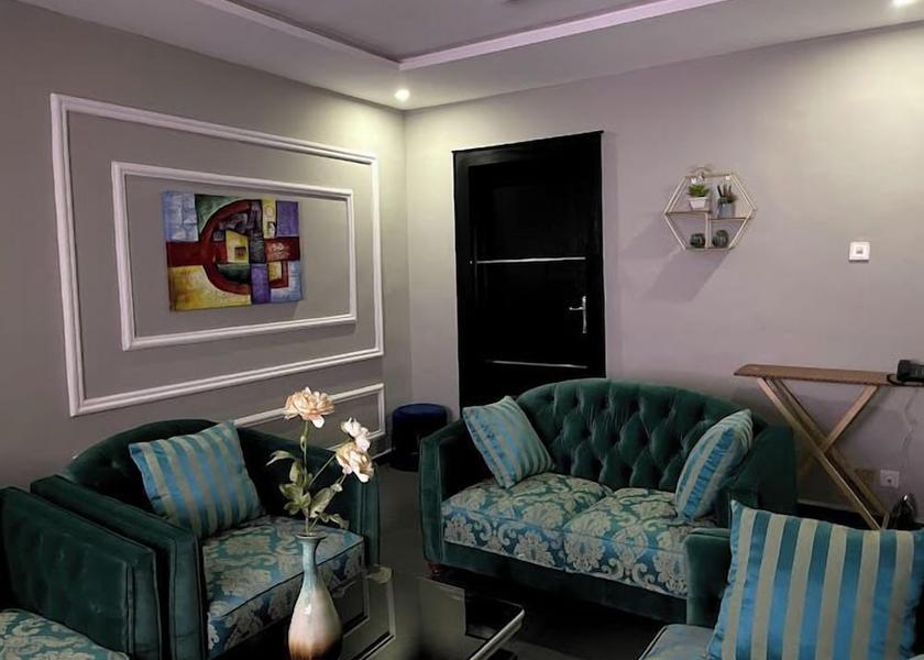 Delta Asaba Living area