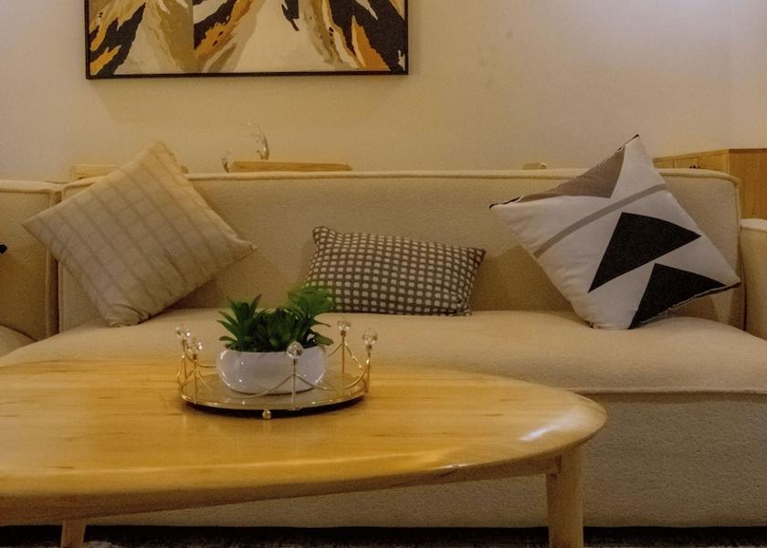  Kigali Living area