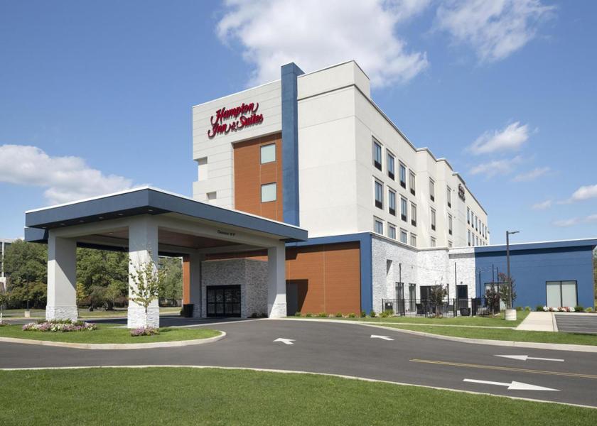 New Jersey Somerset Hotel Exterior