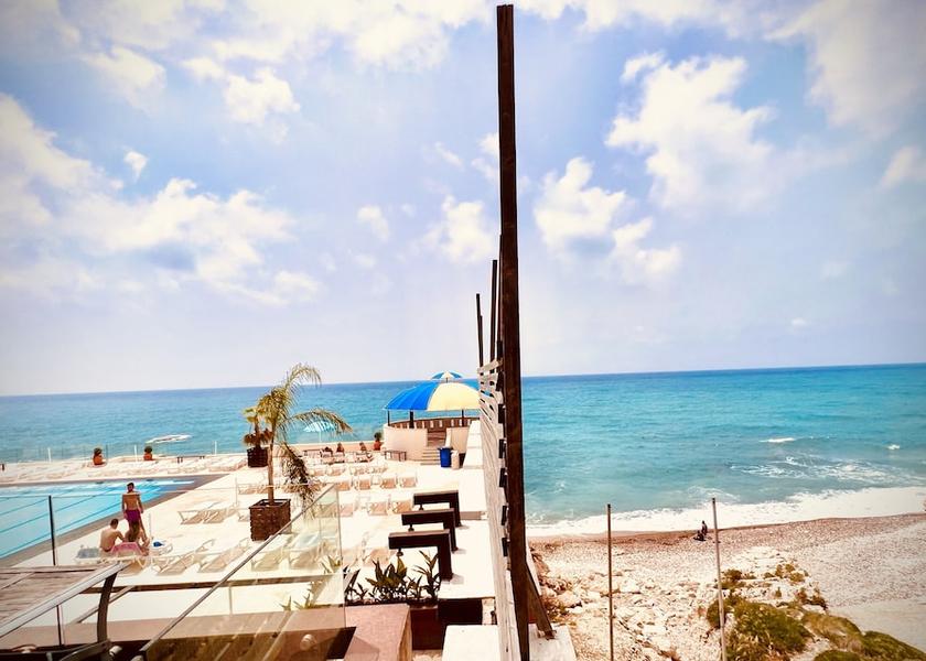 Keserwan-Jbeil Governorate Halat Terrace/patio