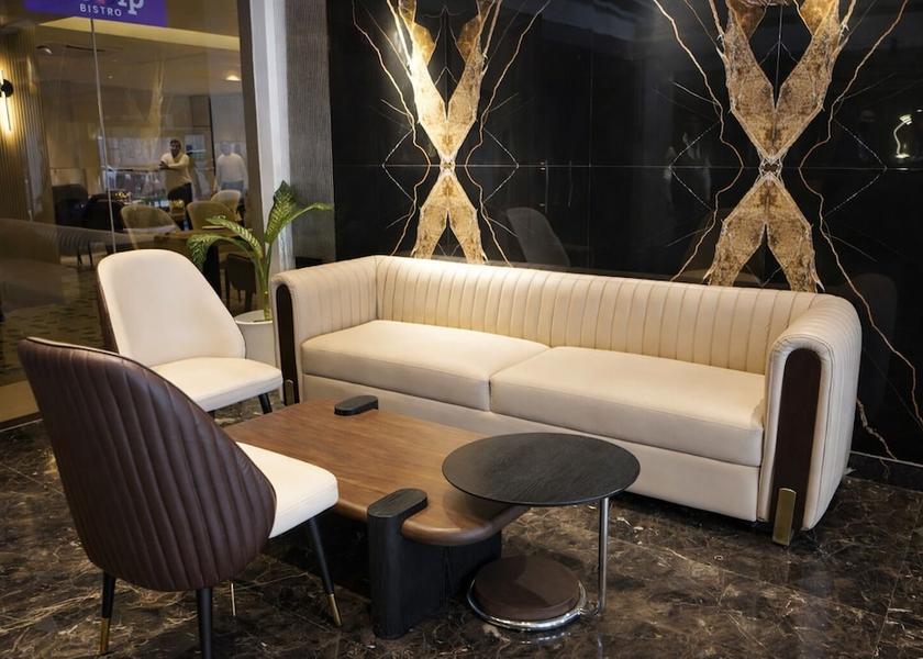Uttar Pradesh Kanpur Lobby sitting area