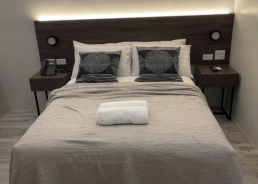 Central Luzon Angeles City Room