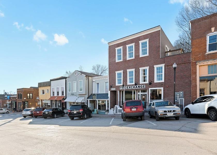 Missouri Parkville Exterior