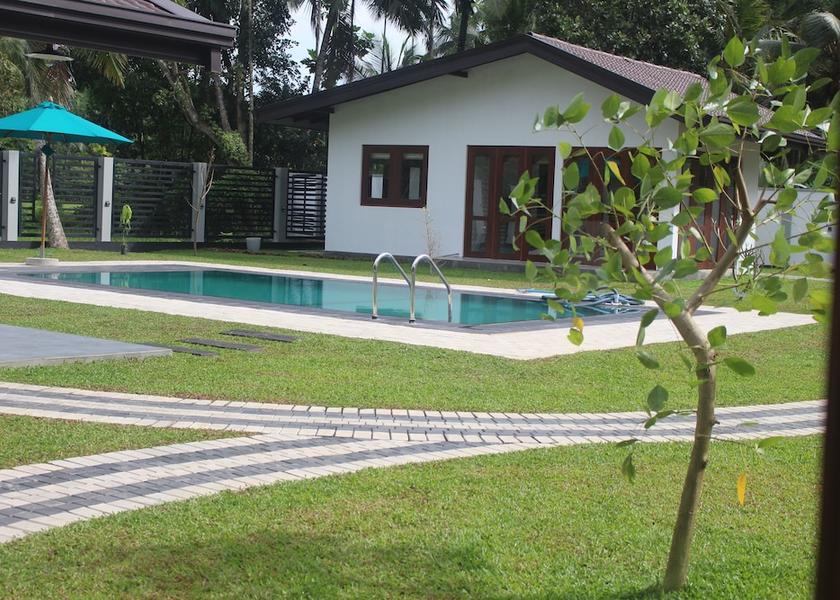 Western Province Katana Outdoor pool
