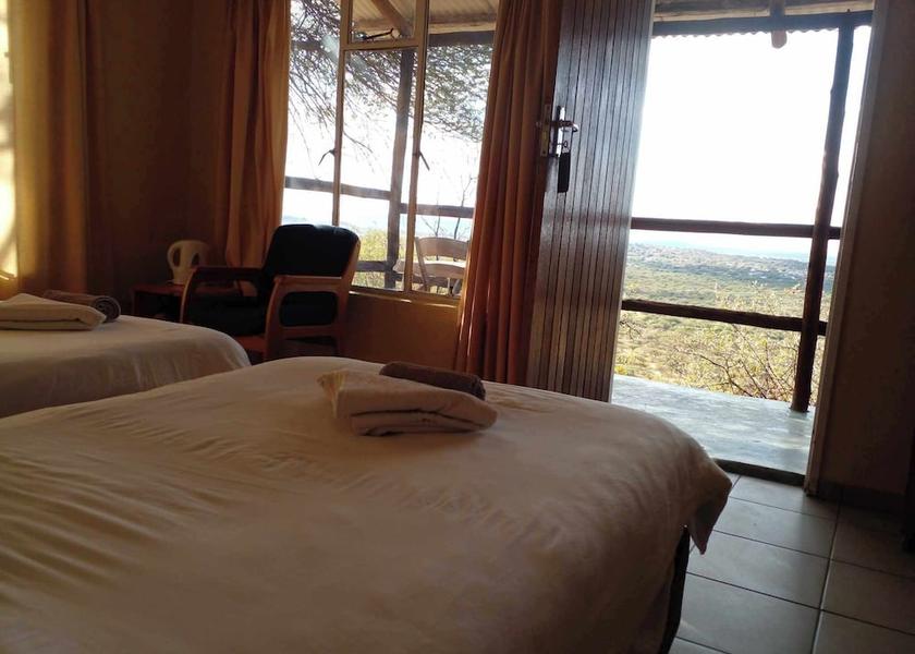 Central Serowe Room