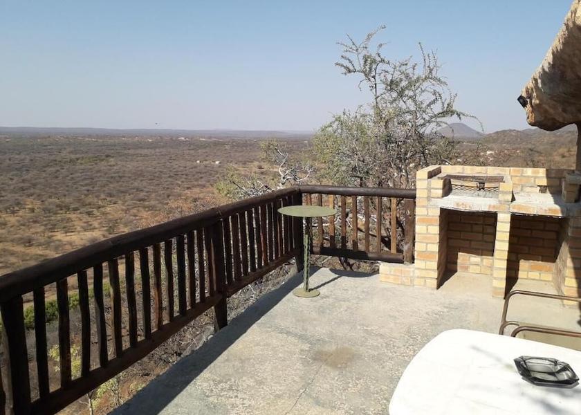 Central Serowe Room