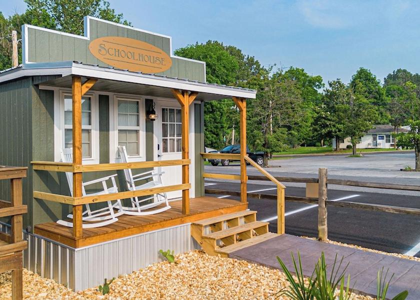 Kentucky Grand Rivers Terrace/patio