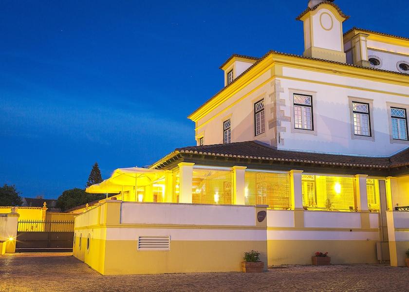 Santarém Golega Front of property - evening/night