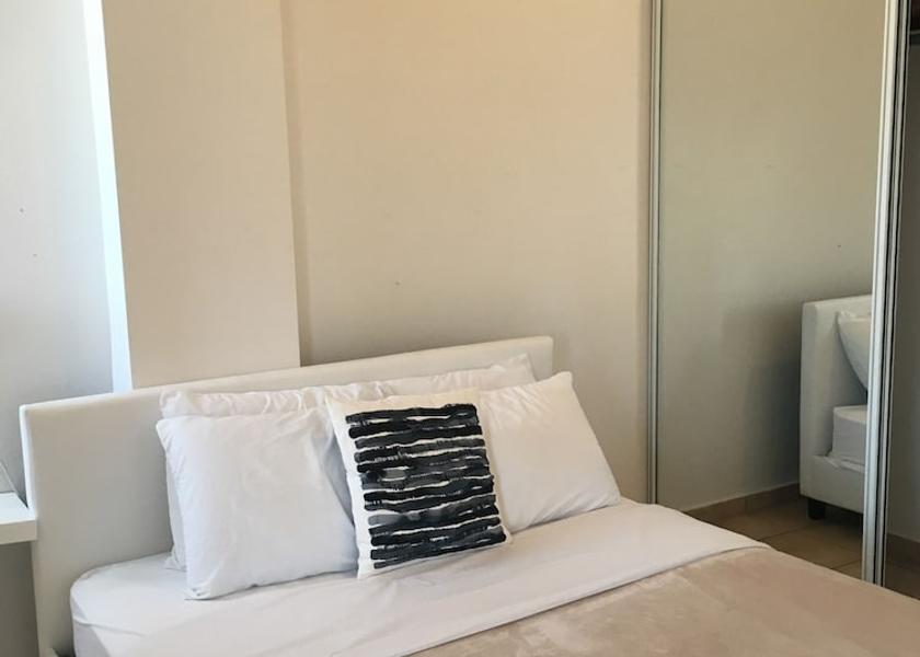  Mayagüez Room