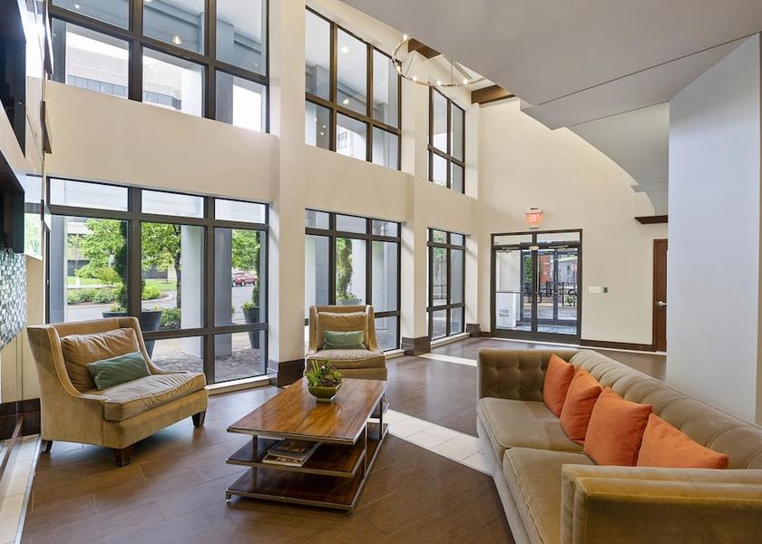 Virginia Arlington Lobby sitting area