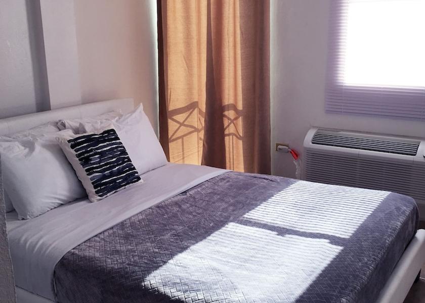  Mayagüez Room