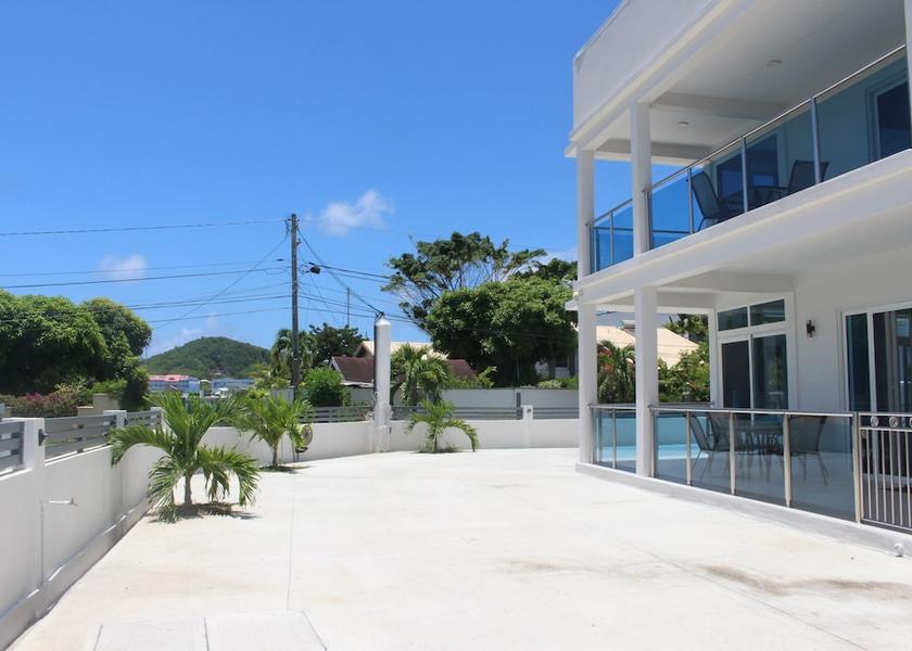  Gros Islet Exterior