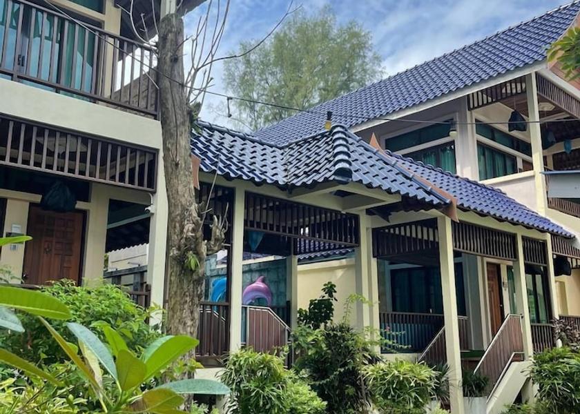 Terengganu Pulau Perhentian Besar Garden view
