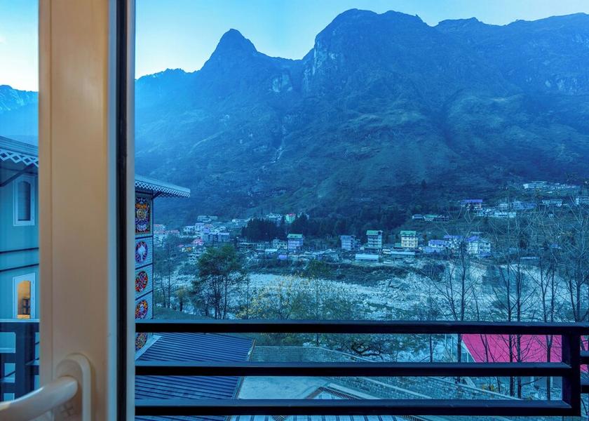 Sikkim Lachung Room