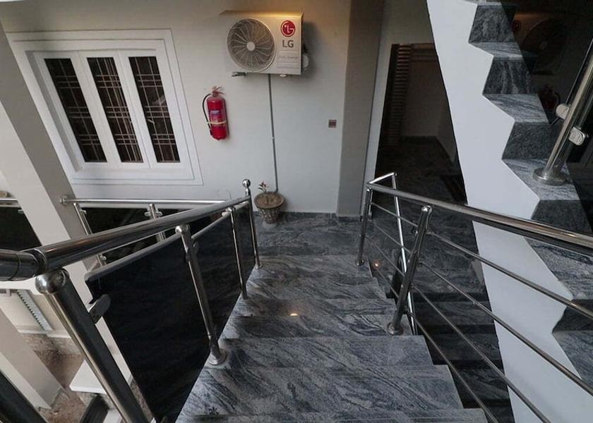 Kano Kano Staircase