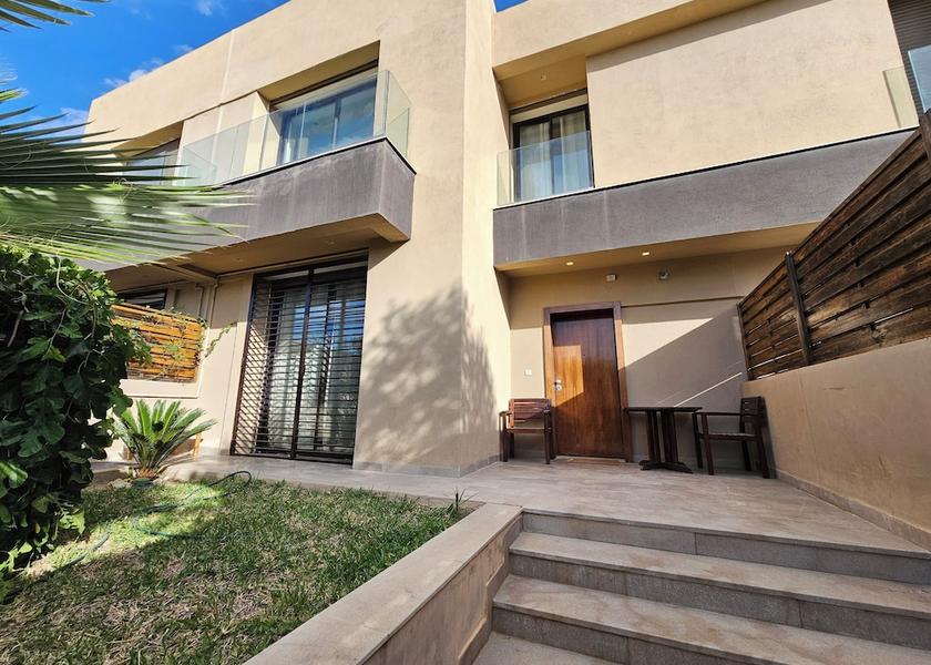  La Marsa Front of property