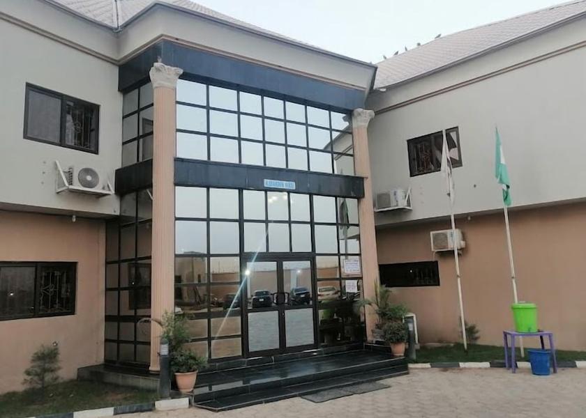 Kano Kano Exterior