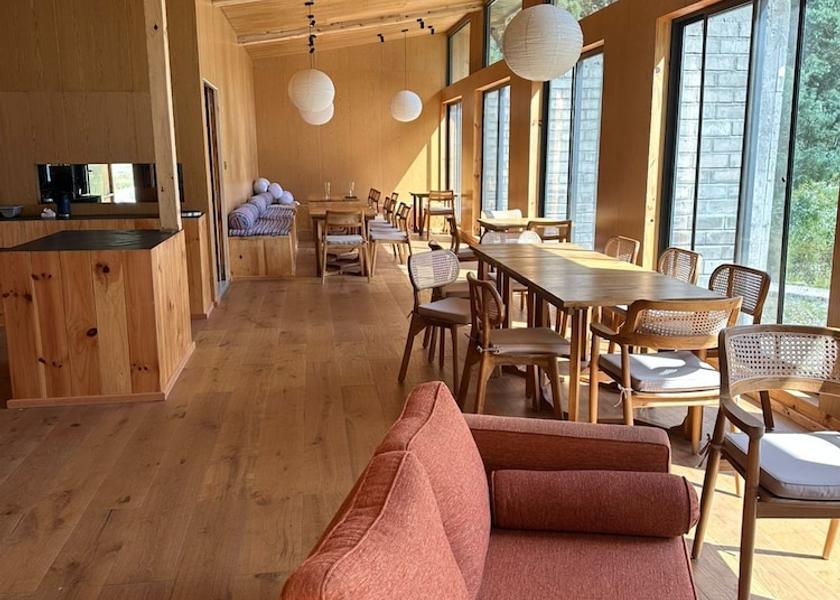 Koshi Phakding Restaurant