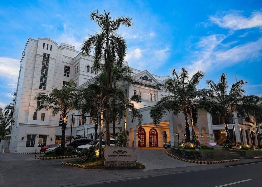 Central Luzon Angeles City Front of property
