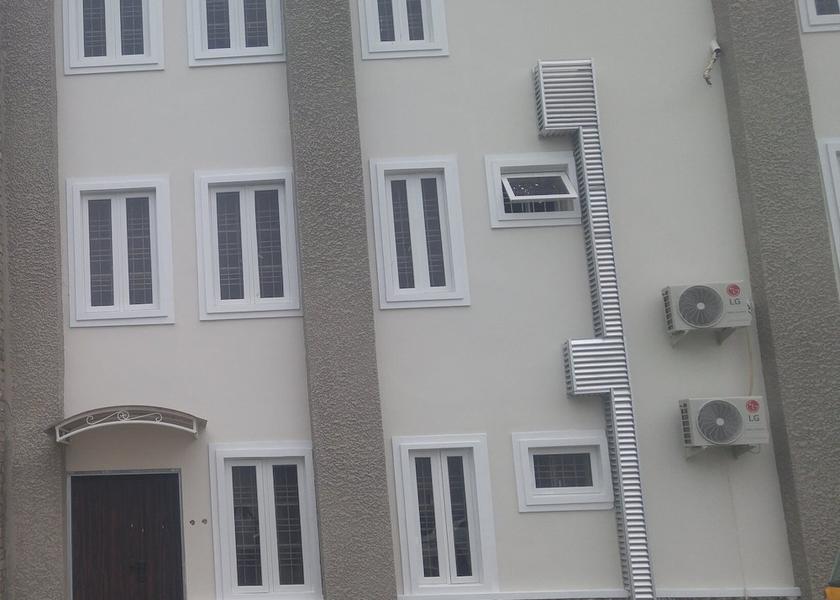 Kano Kano Front of property