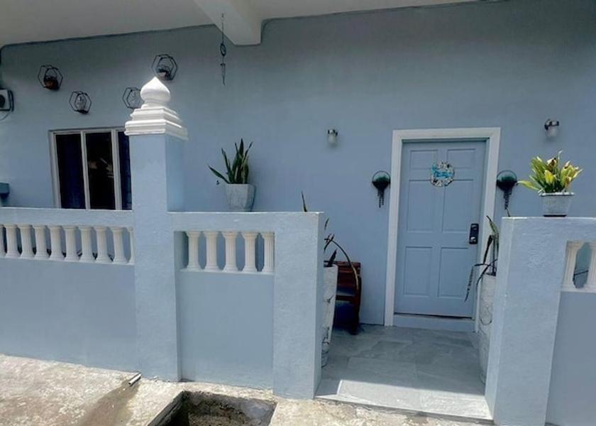  Soufrière Exterior
