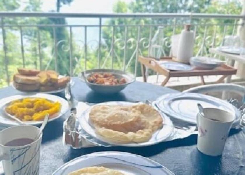 Punjab Murree Breakfast buffet