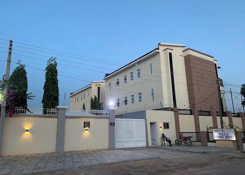 Kano Kano Exterior