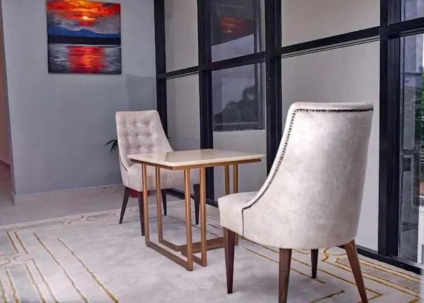 Kano Kano Dining room
