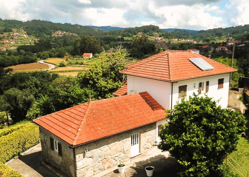 Viana do Castelo Paredes de Coura Front of property