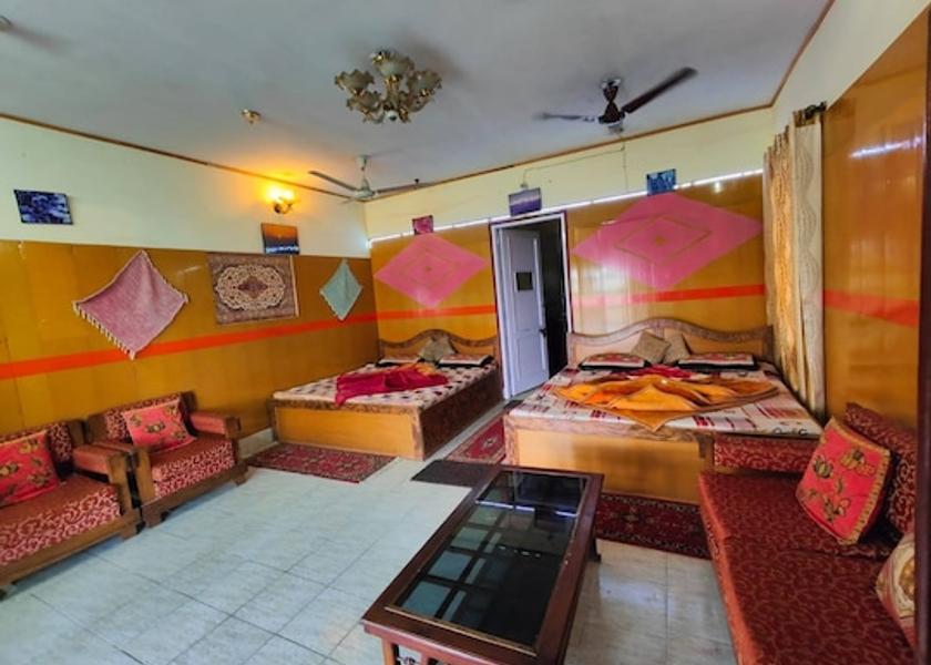 Uttarakhand Kausani Super Deluxe Double Bed Room Non AC 